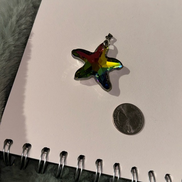Crystal Starfish Pendant - Picture 3 of 8